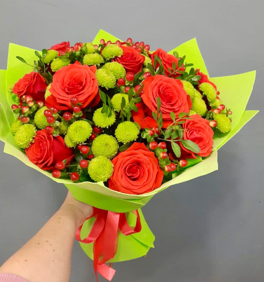 Букет цветов из: Хризантемы и Розы в Хакуринохабль