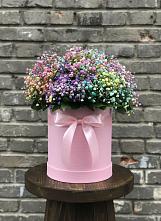 Цветочная композиция из Гипсофила и Розы в шляпной коробке в Хакуринохабль