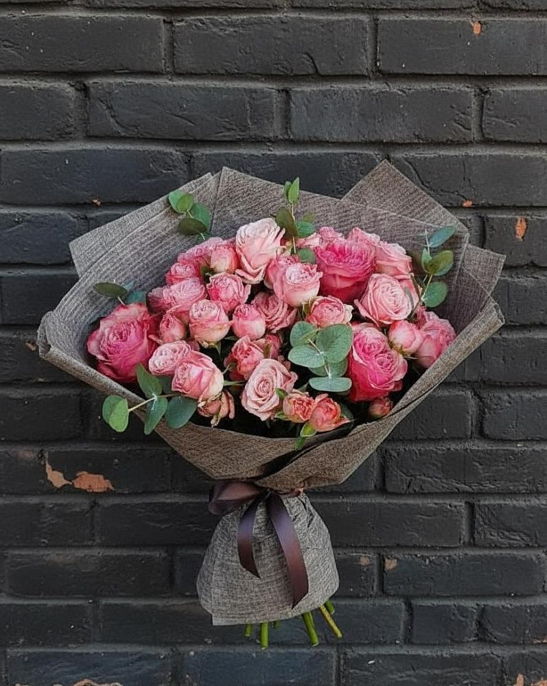 Букет цветов из: Розы в Хакуринохабль