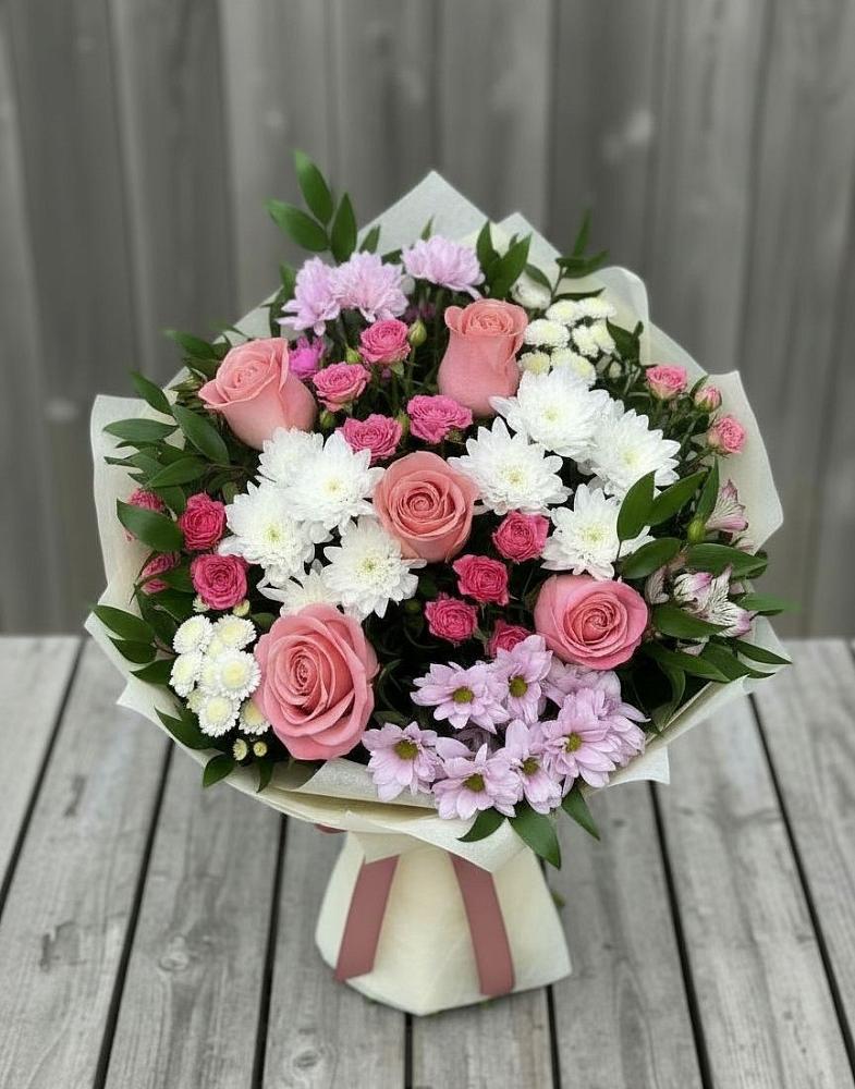 Букет цветов из: Альстромерии, Гвоздики, Розы и Хризантемы в Хакуринохабль