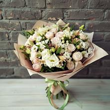 Букет цветов из:  Альстромерии, Розы и Хризантемы #REPLACE_PRED# Хакуринохабль