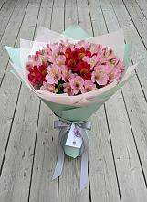 Букет цветов из:  Альстромерии в Хакуринохабль