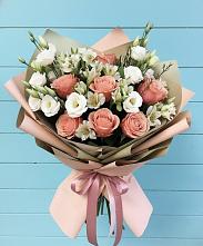 Букет цветов из:  Розы, Альстромерии и Лизиантусы в Хакуринохабль