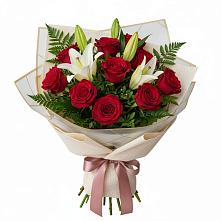 Букет цветов из:  Лилии и Розы в Хакуринохабль