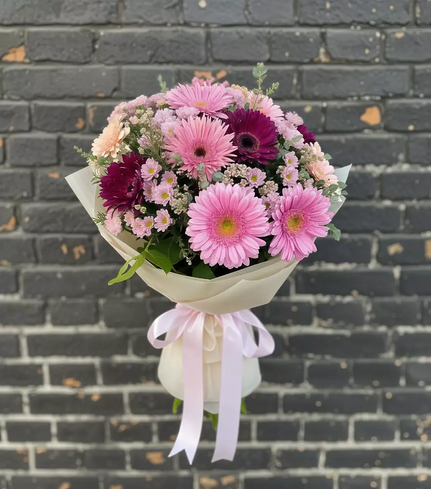 Букет цветов из: Герберы и Хризантемы в Хакуринохабль
