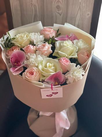 Букет цветов из: Орхидеи, Розы и Гвоздики в Хакуринохабль