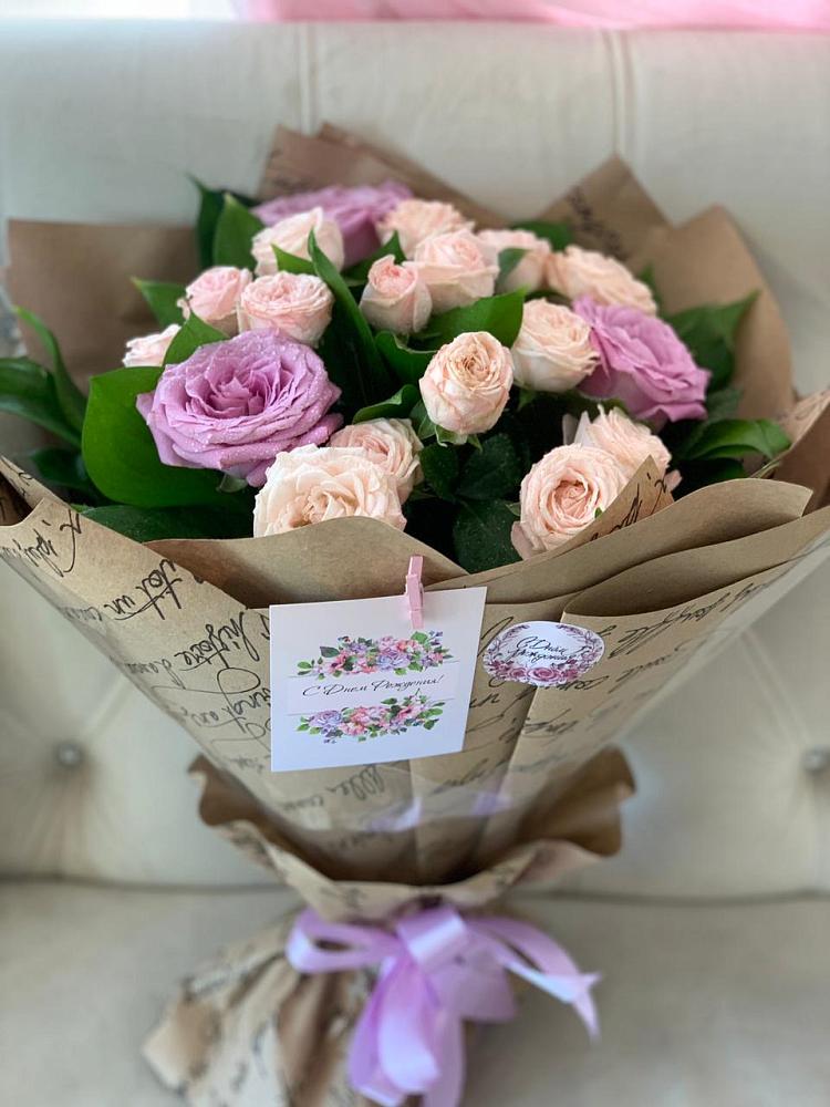 Букет цветов из: Розы в Хакуринохабль