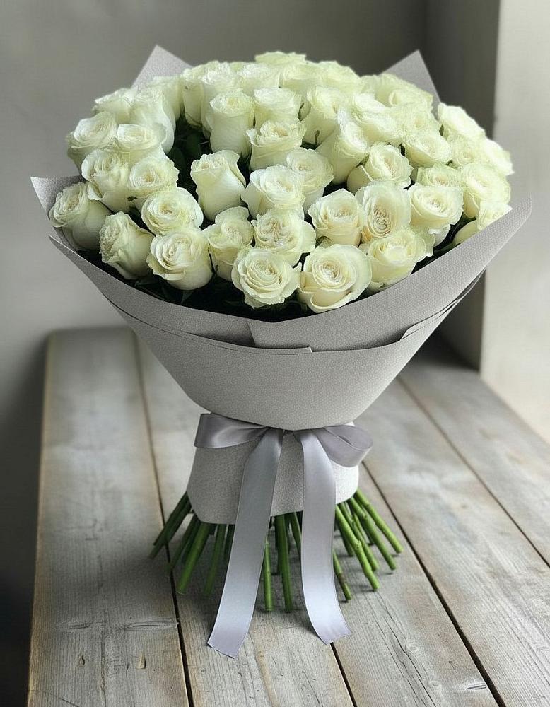 Букет 35 Белых роз в Хакуринохабль