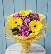 Букет цветов из:  Хризантемы и Герберы в Хакуринохабль