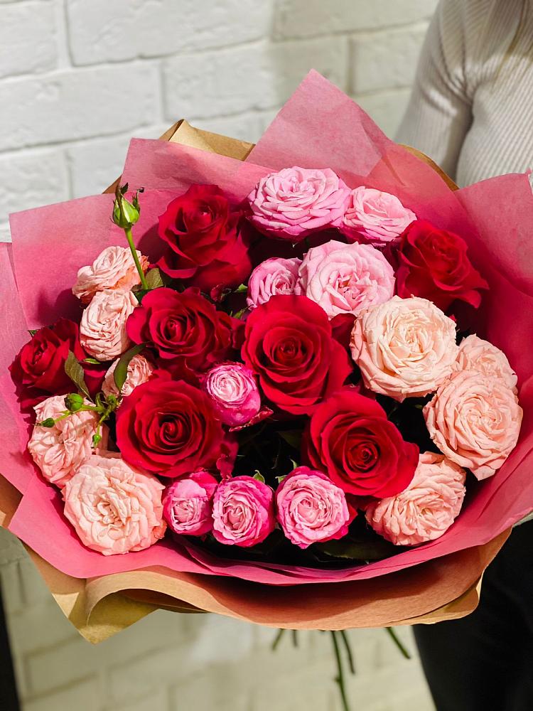 Букет цветов из: Розы в Хакуринохабль