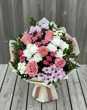 Букет цветов из:  Альстромерии, Гвоздики, Розы и Хризантемы #REPLACE_PRED# Хакуринохабль