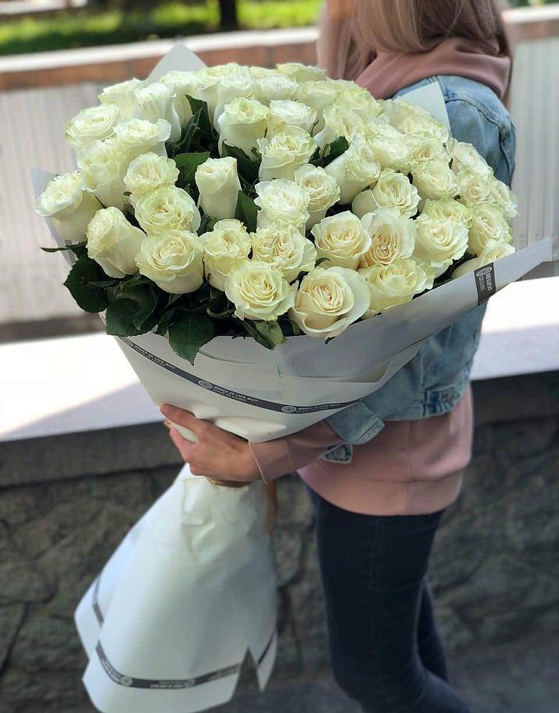 35 Белых роз в Хакуринохабль Букет 35 Белых роз в Хакуринохабль