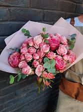 Букет розы в пальмах в Хакуринохабль Букет цветов из: Розы в Хакуринохабль