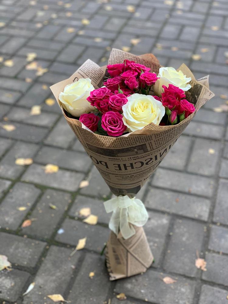 Букет цветов из: Розы в Хакуринохабль