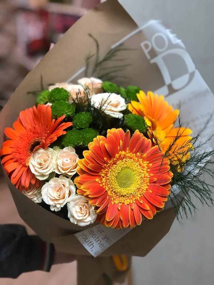 Букет цветов из: Герберы, Хризантемы и Розы в Хакуринохабль