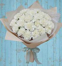 Букет цветов из:  Гвоздики #REPLACE_PRED# Хакуринохабль