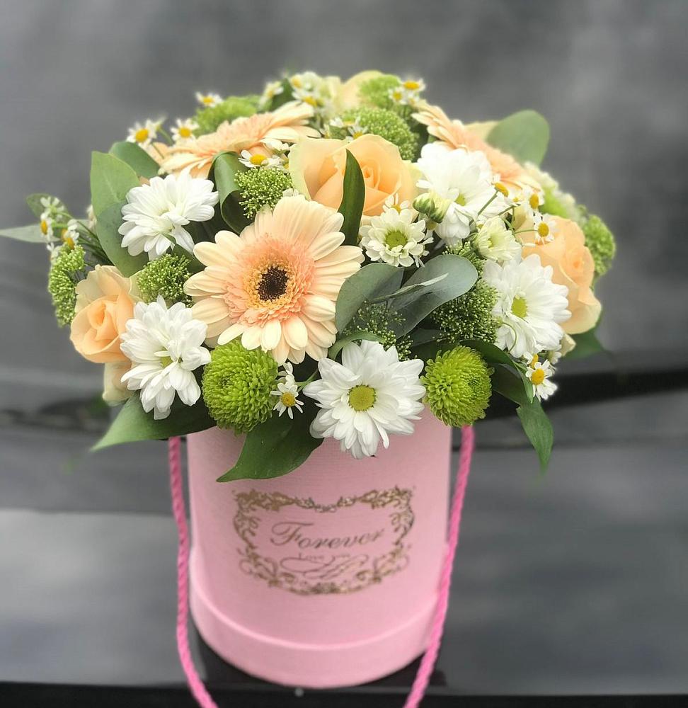 Цветочная композиция из Розы, Герберы и Хризантемы в шляпной коробке в Хакуринохабль