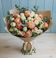 Букет цветов из:  Альстромерии и Розы в Хакуринохабль