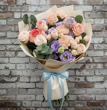 Букет цветов из:  Розы, Лизиантусы и Гвоздики в Хакуринохабль